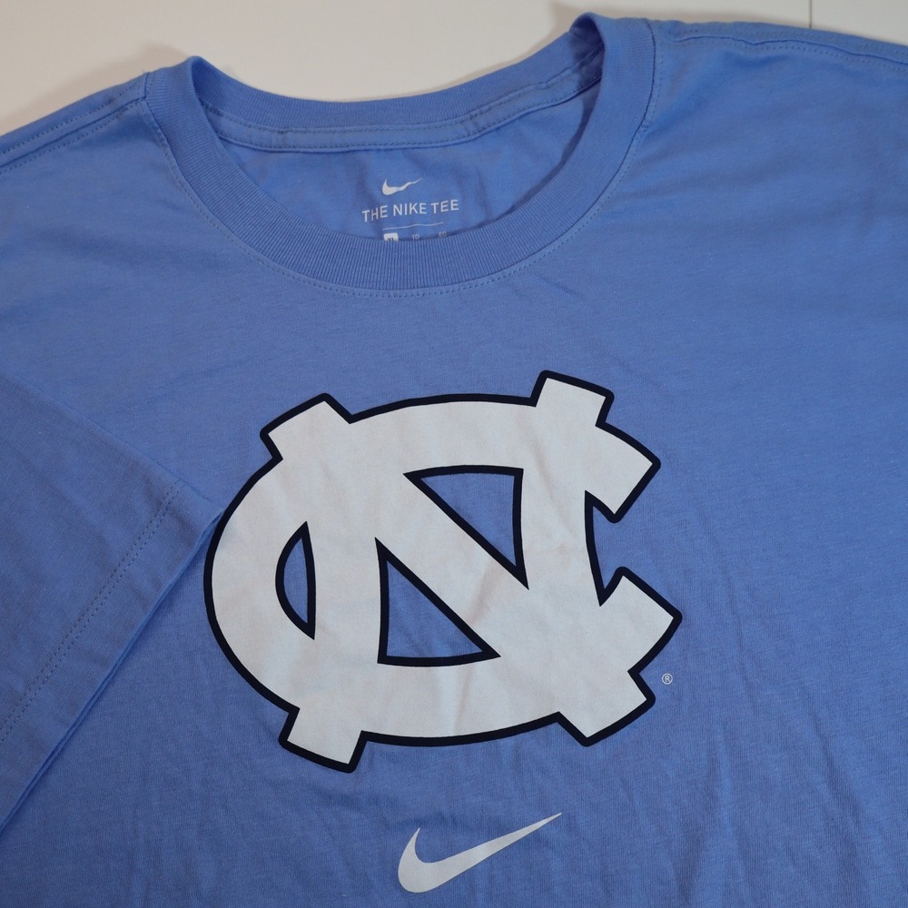 Nike T-Shirt Mens XL Blue North Carolina Tar Heels NCAA Graphic Tee